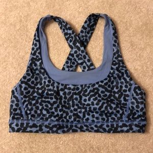 Lululemon Run: Stuff Your Bra ll